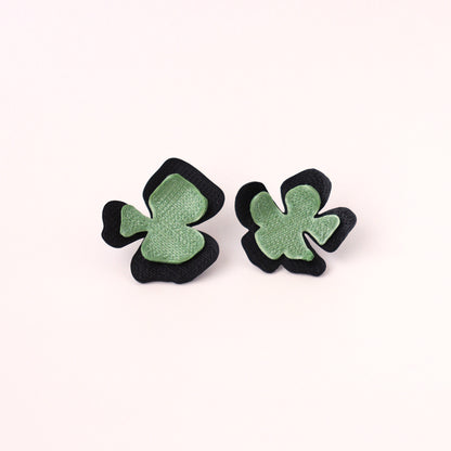 Aretes Aura